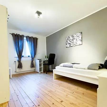 Work & House * Sankt Leon-Rot